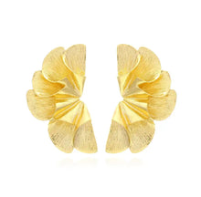 Load image into Gallery viewer, Marigold Flower earrings
