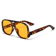 Load image into Gallery viewer, tortoise sunglasses, bold fall eyewear, vintage-inspired sunnies, stylish sunglasses, AHS bold
