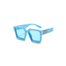 Load image into Gallery viewer, Uptown Girl Sunglasses
