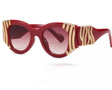 Load image into Gallery viewer, Conceited Mami Sunglasses
