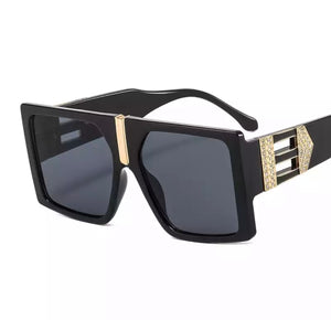 It’s Givin' Sunglasses