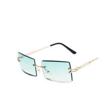 Load image into Gallery viewer, Miss. Smoke Sunglasses
